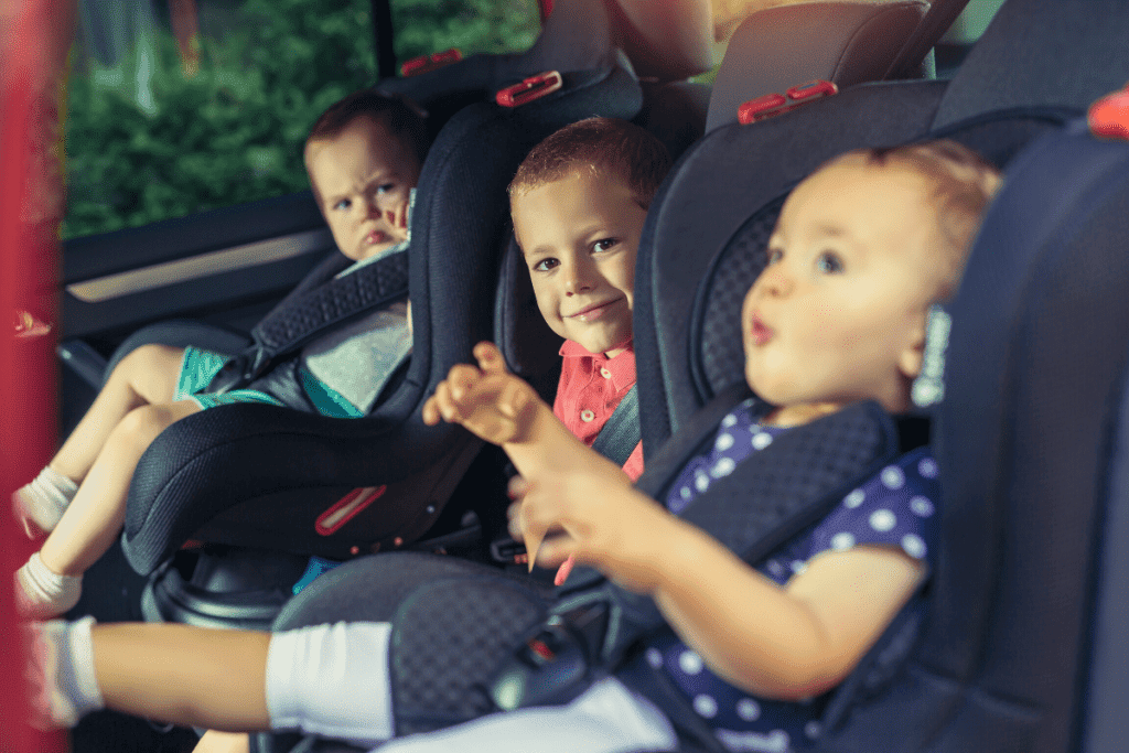 Fitting Three Car Seats In A Car Safely Pd Insurance